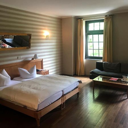 Burg Wegberg Hotel & Eventlocation Ngoại thất bức ảnh