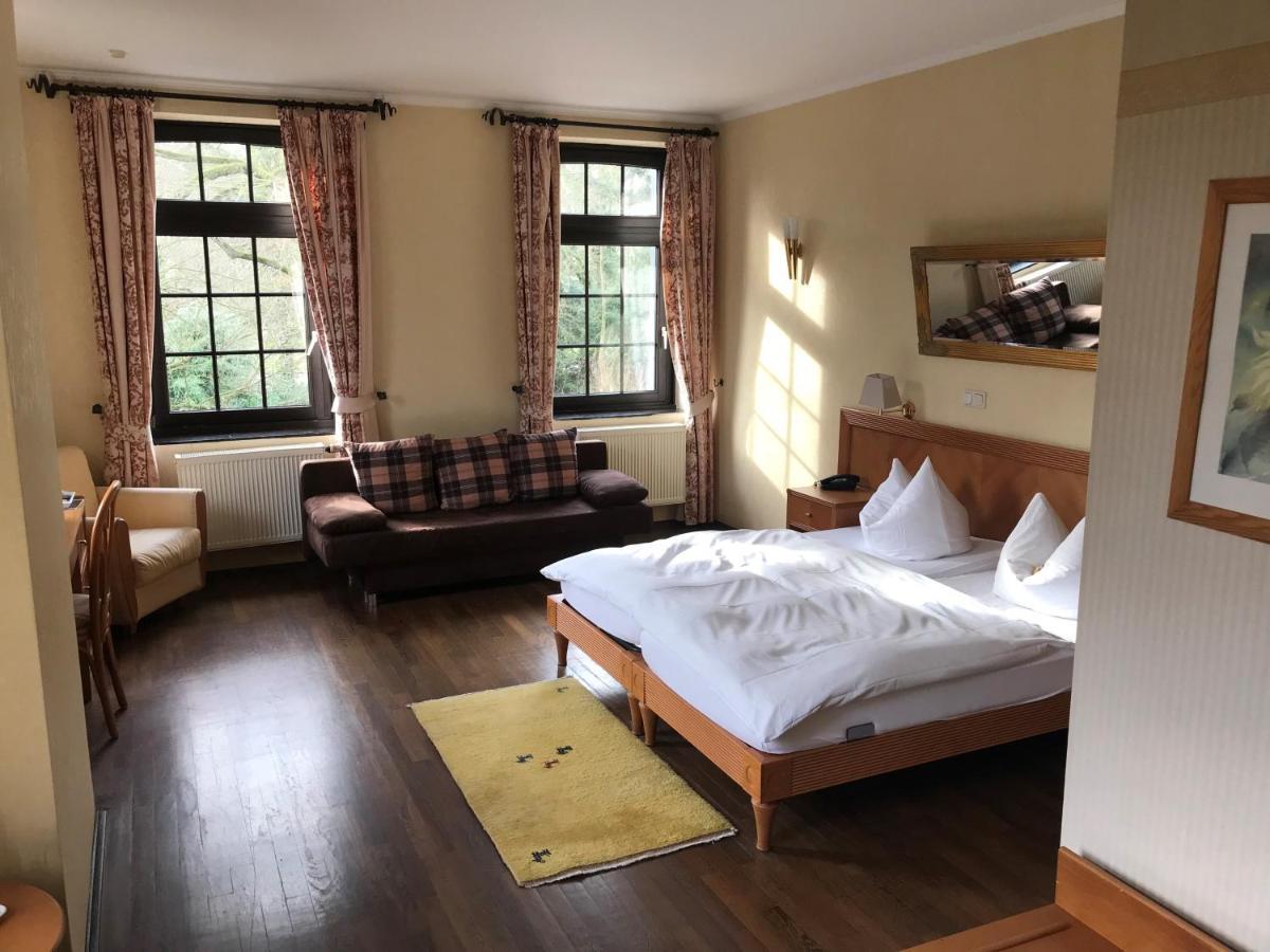 Burg Wegberg Hotel & Eventlocation Ngoại thất bức ảnh